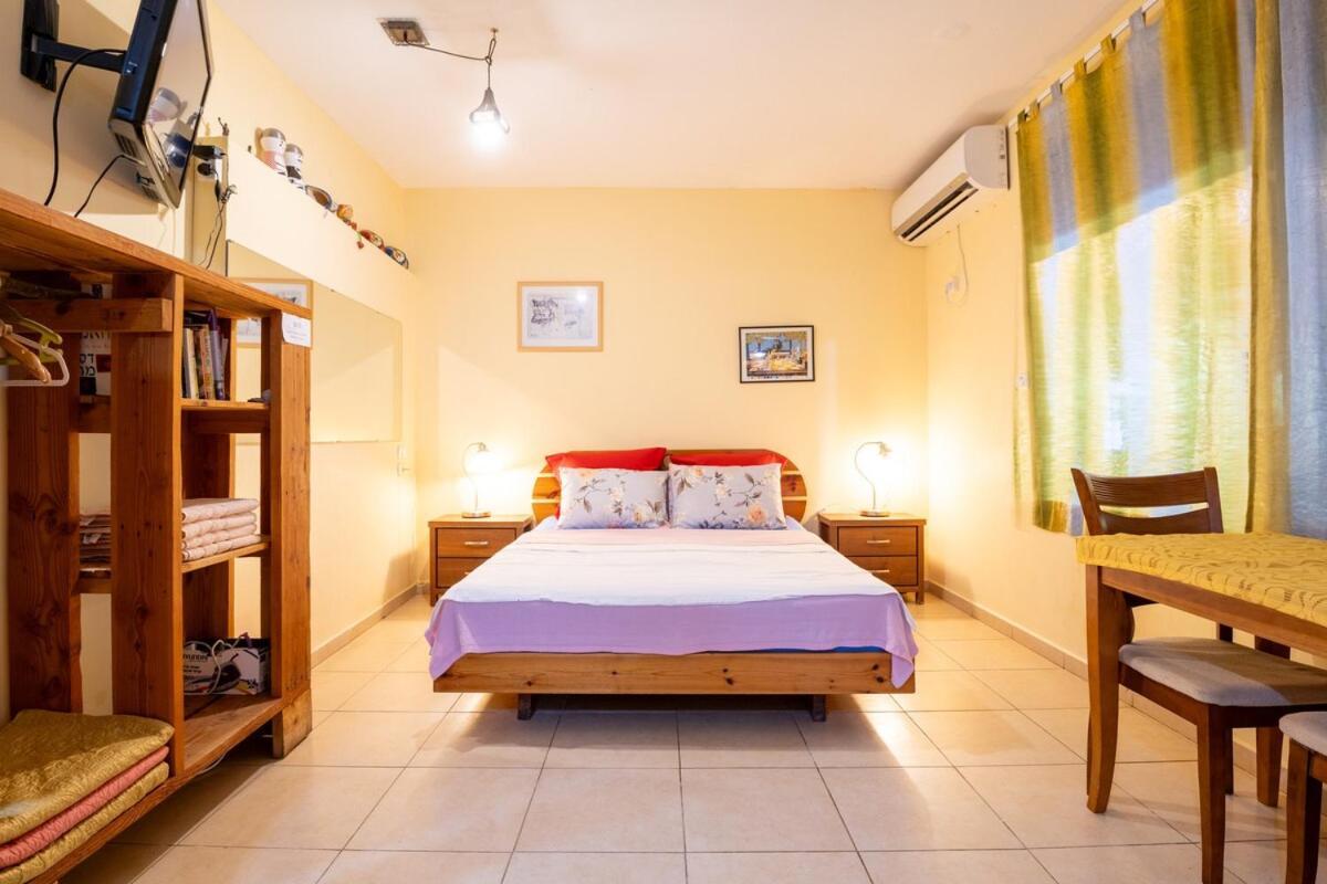 Country Lodging In Manot エクステリア 写真