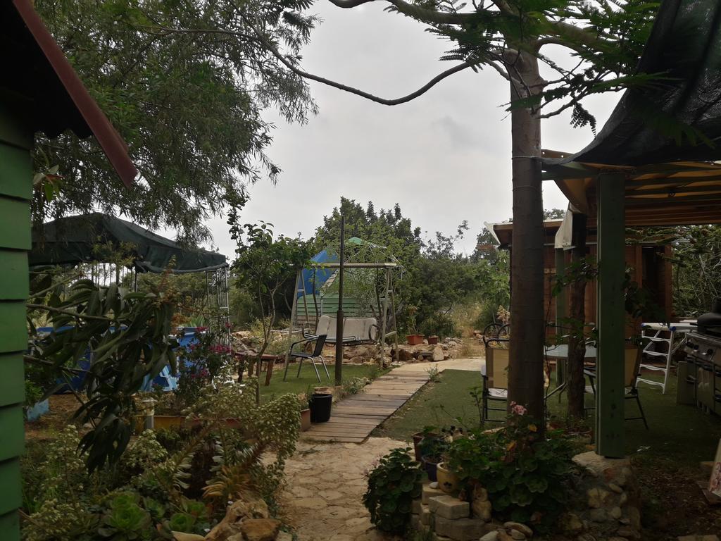 Country Lodging In Manot エクステリア 写真